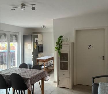 Hueckelhoven Apartment | MP Apartments