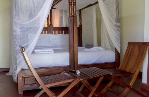 Club Makokola Hotel | Mpale Cultural Village