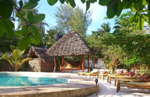 Michamvi Bed & Breakfast | Mpole Bungalows