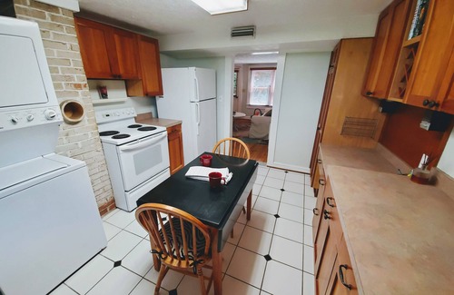 Wrightsville Beach House | Mr Frog's Figs & Ferns Beach Cottage - Swim & Kayak Launch w/5 min Walk to Beach