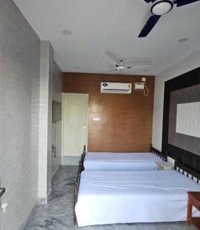 Egmore Hotel | MR.WHITE PRIME RESIDENCY
