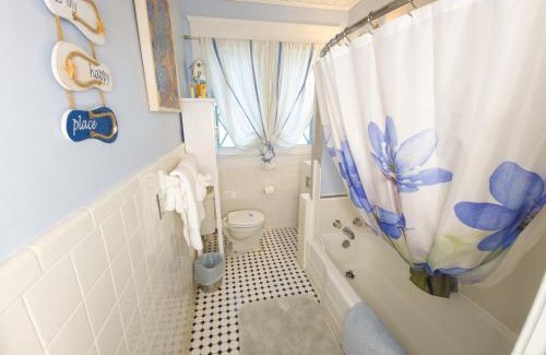 South Beach Street Historic District Bed & Breakfast | Ms. Maggie's South Country Inn