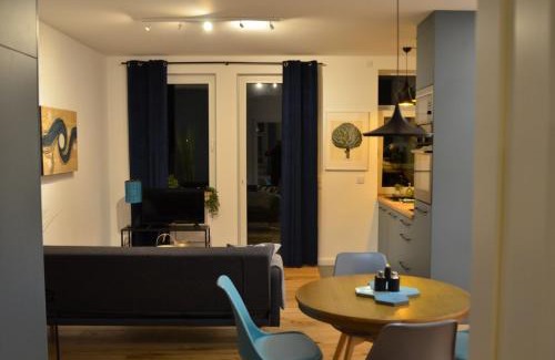 Harleshausen Apartment | MSF Apartment Green Wolf