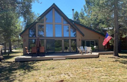 Three Rivers House | Mt. Bachelor & Sun River Get Away