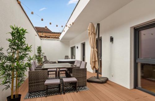 Osterreicher Kolonie Apartment | MT Living - private Terasse - Whirlpool
