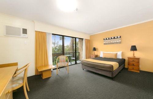 Mount Ommaney Apartment | Mt Ommaney Hotel Apartments