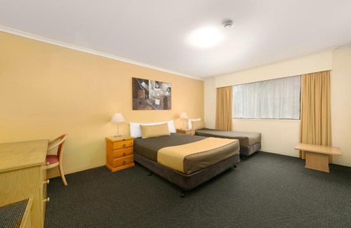 Mount Ommaney Apartment | Mt Ommaney Hotel Apartments