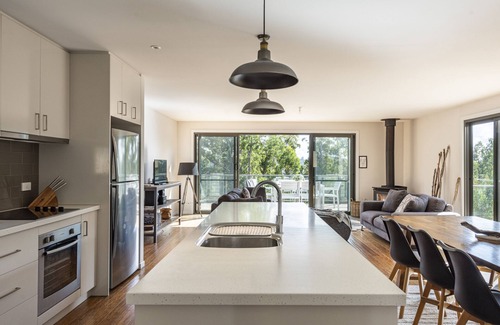 Claude Road House | Mt Rolands Cradle Retreat