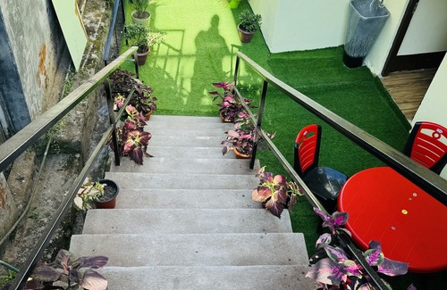 Karsiyang House | Mt Vista Homestay is located in Kurseong offers amazing view of Mt Kanchanjungan