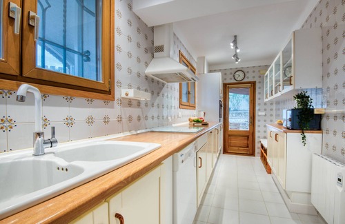 Pals House | MT264: Wonderful house in Pals with garden, views of the Empordà and pool