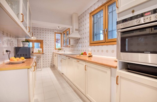 Pals House | MT264: Wonderful house in Pals with garden, views of the Empordà and pool