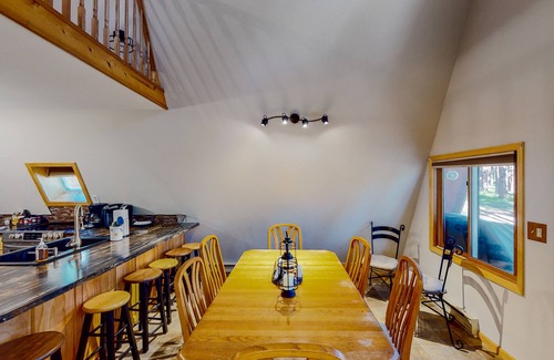Sturgis House | Mtn-view home + cabin with wrap-around deck, grill, streaming, washer/dryer, AC