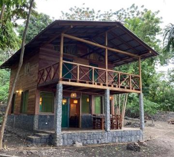 Ponta Figo Cabin | Mucumbli