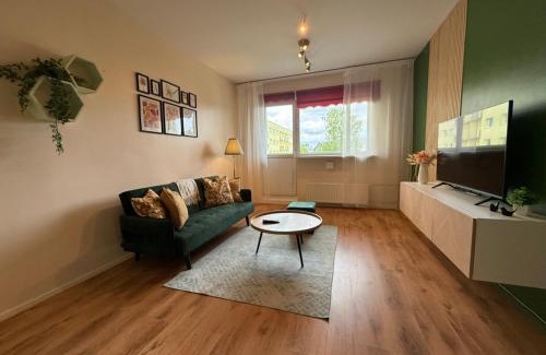 Rapla County Apartment | Mugav rõduga kodu Rapla linnas koos tasuta WiFi, TV & parkimisega ootab Sind!