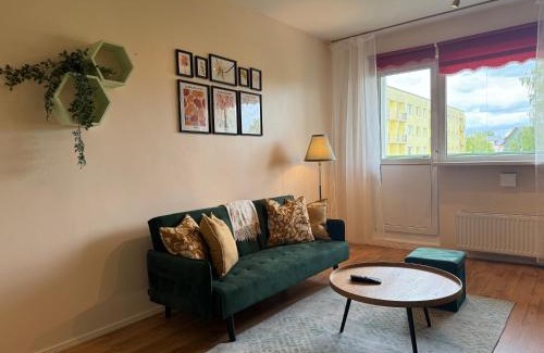 Rapla County Apartment | Mugav rõduga kodu Rapla linnas koos tasuta WiFi, TV & parkimisega ootab Sind!