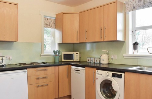 Alford Cottage | Muir Cottage - UK44788