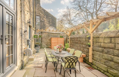 Todmorden House | Mulberry Boutique Stay – Ground Floor - Tod - Near Hebden Bridge
