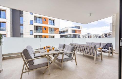 Agios Athanasios Apartment | Mulberry Court Premium Apartments