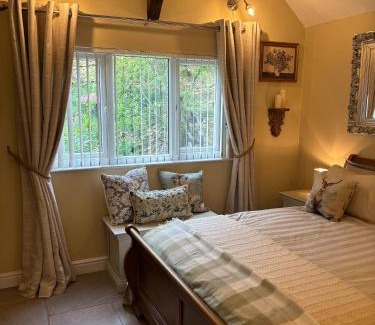 Burton House | Mulberry House Farm Mulberry Lodge
