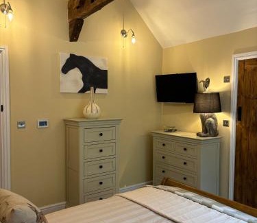 Burton House | Mulberry House Farm Mulberry Lodge