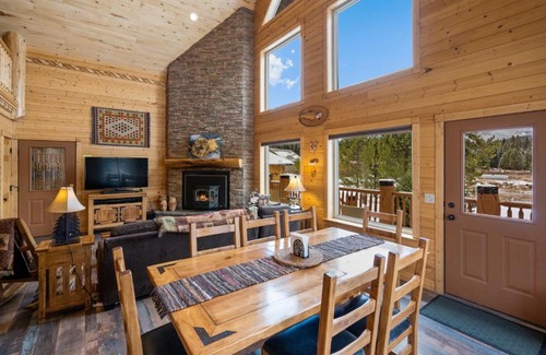 Lazy Acres House | Mule Deer Cabin
