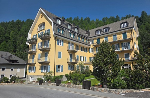 Silvaplana Apartment | Multi-family house in a sunny and quiet location in Silvaplana, just a few minut