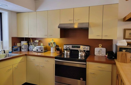 Lincoln House | Multi-level, FP, mountain views, pool access, near Loon. C5902 by LRS