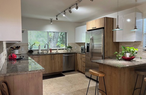 Southwest Coconut Grove House | Multi level tropical paradise - 3-bedroom house in tropical Coconut Grove