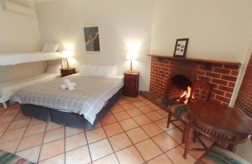 Mundaring Hotel | Mundaring Weir Hotel