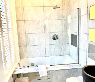 Hereford House | Munstone House