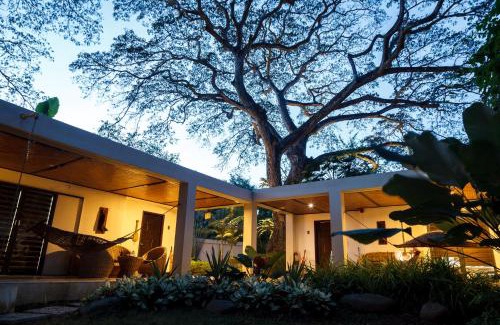 Puerto Princesa City Centre Resort | Munting Paraiso