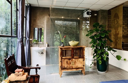 Hoa Binh Cabin | Muong Retreat