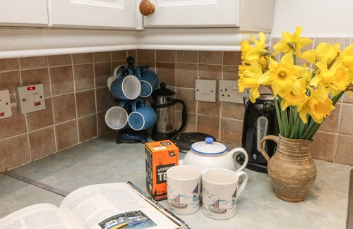 Mousehole Cottage | MURAL COTTAGE, family friendly, country holiday cottage in Mousehole