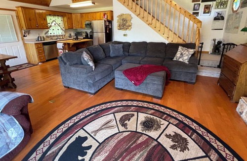 Unaka Cabin | MURPHY, NC SERENE MOUNTAIN CABIN Pet Friendly!