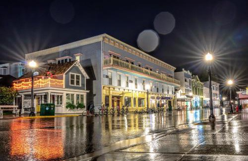 Mackinac Island Hotel | Murray Hotel