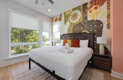 Radnor House | Music City Abode and Cowgirl Up Dual Townhomes