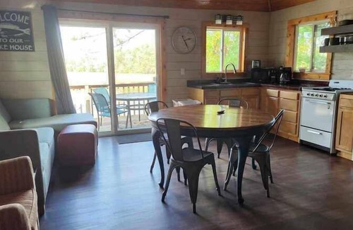 Fremont Cabin | Muskie Cabin - Fremont, WI