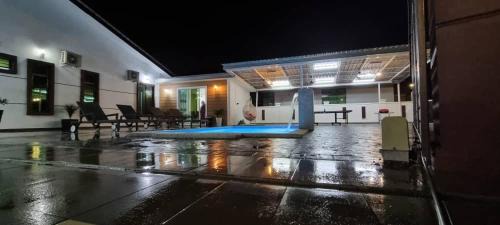 Ayer Molek Villa | Muslim Baity Jannati House (Big Family)