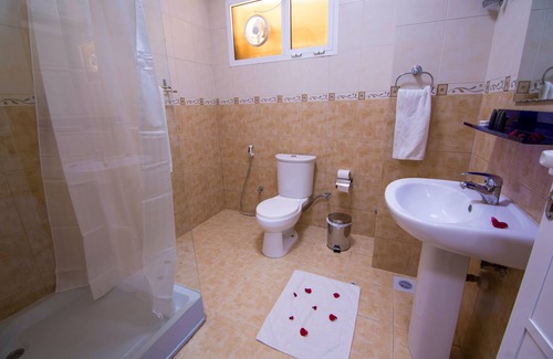 Muttrah Hotel | Mutrah Hotel