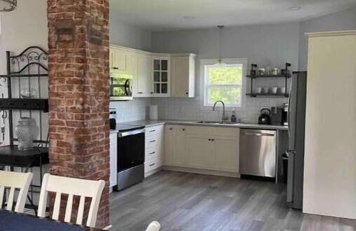Central Bedeque House | Muttart Heritage House in Historic Bedeque Villagenn