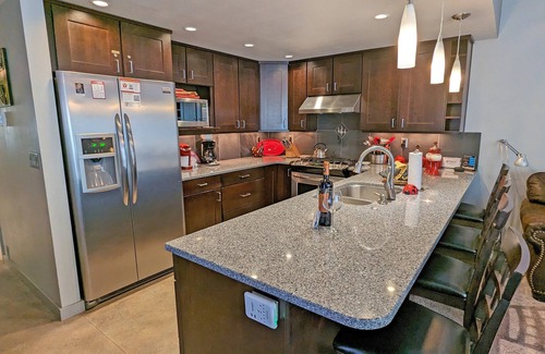 Sunriver Condo | MV036 - Updated condo with Rec Passes, pet friendly, gas fireplace & golf course views