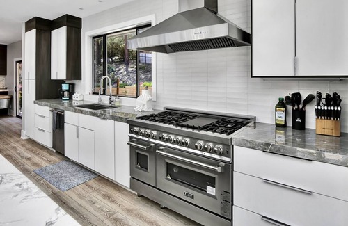 Salinas House | MV41 Carmel Valley 5 Bedroom Home with Pool close to the Village