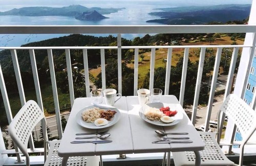 Silang Junction North Hotel | MVM Staycation, Tagaytay