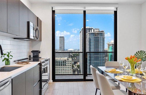 Downtown Miami Apartment | MVR - Stylish 3BR Escape in Downtown Miami