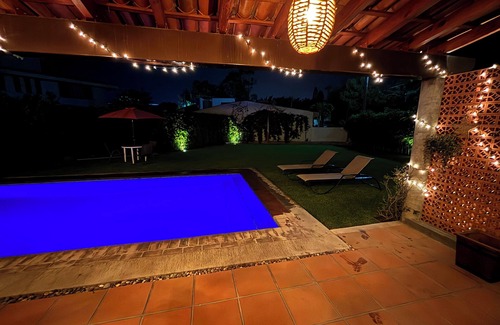 Lomas de Cocoyoc Ski Chalet | Casa en Lomas de Cocoyoc, Alberca, Pet friendly.