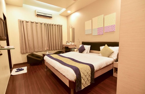 Shivajinagar Hotel | MY BIZZ HOTEL