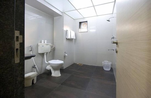 Shivajinagar Hotel | MY BIZZ HOTEL
