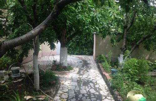 Oshakan House | My Family Guesthouse