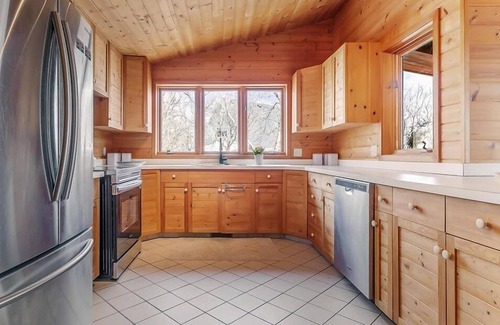 Saskatchewan Cottage | My Lovely Lakeview Cottage. Family Friendly With Access To The Lake.