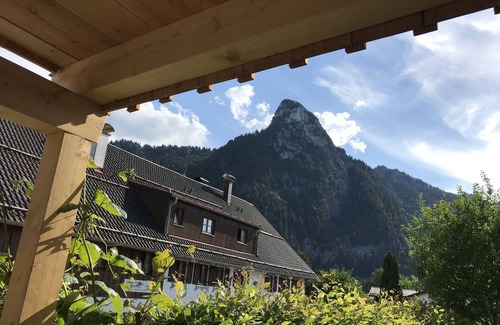 Oberammergau Apartment | my neighborhood modern and fully furnished apartments with mountain views!